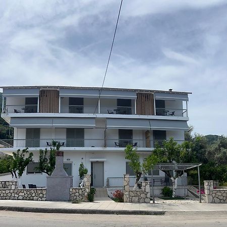 Sunshine Apartments And Rooms Никиана Экстерьер фото